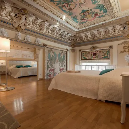 Apartament Exceptionnel !!! Venez Sejourner Dans Les 3 D'un Authentique Ancien Palace De La 