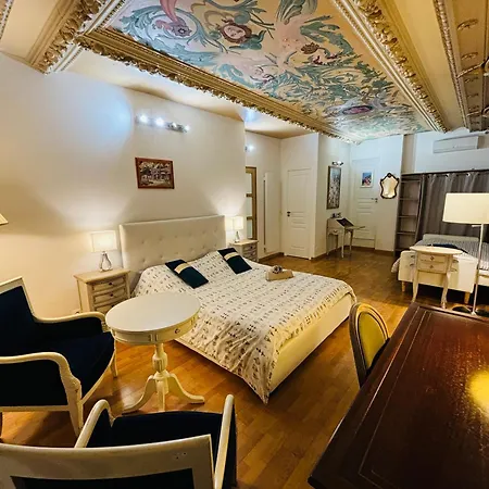 Belle époque Palace Suites: Seaside Elegance In Apartment *