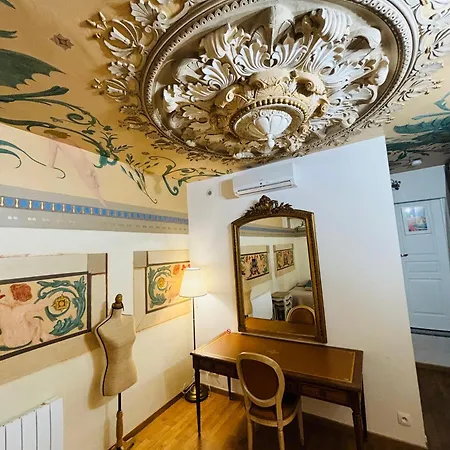 Apartament Exceptionnel !!! Venez Sejourner Dans Les 3 D'un Authentique Ancien Palace De La 