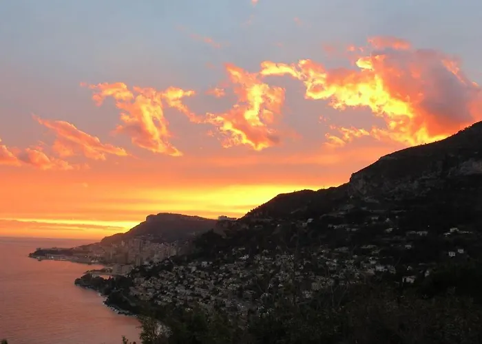 Exceptionnel !!! Venez Sejourner Dans Les 3 D'un Authentique Ancien Palace De La Belle Epoque De 1874 !!! Unique !!! Apartment