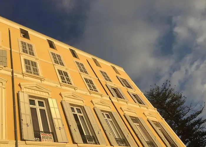 Exceptionnel !!! Venez Sejourner Dans Les 3 D'un Authentique Ancien Palace De La Belle Epoque De 1874 !!! Unique !!!