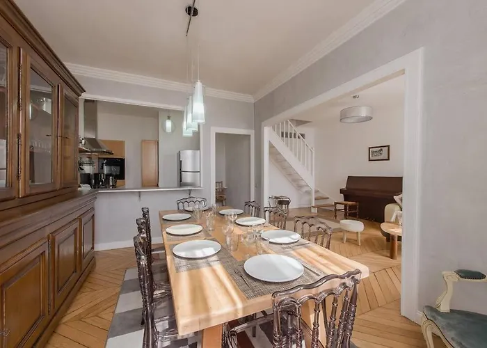 Exceptionnel !!! Venez Sejourner Dans Les 3 D'un Authentique Ancien Palace De La 