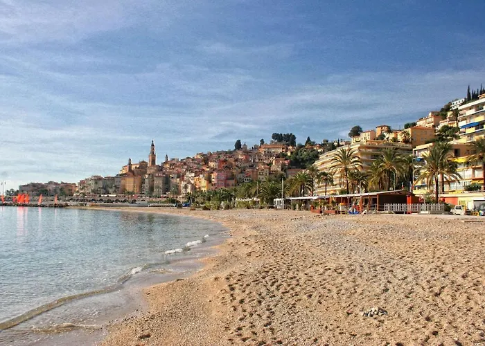 Exceptionnel !!! Venez Sejourner Dans Les 3 D'un Authentique Ancien Palace De La Belle Epoque De 1874 !!! Unique !!! *