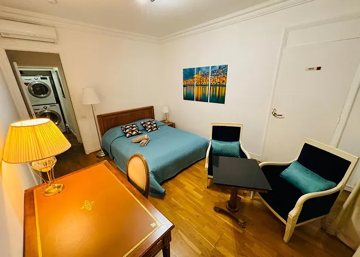Apartamento Exceptionnel !!! Venez Sejourner Dans Les 3 D'un Authentique Ancien Palace De La 