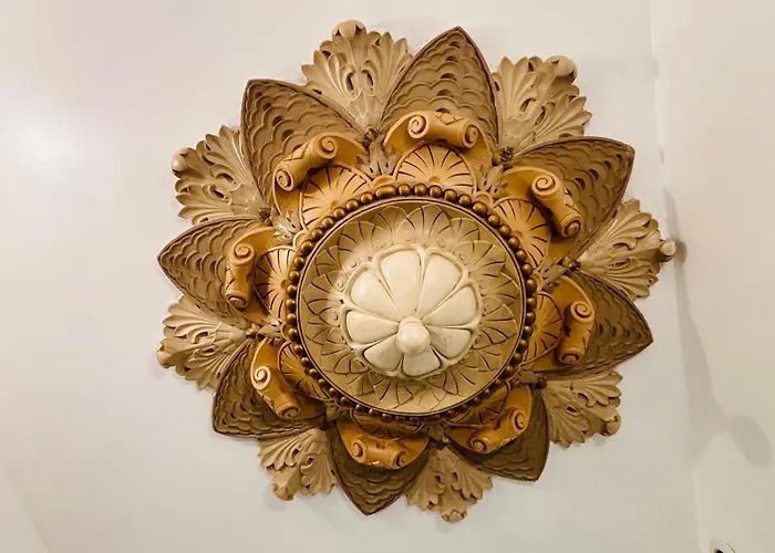 Exceptionnel !!! Venez Sejourner Dans Les 3 D'un Authentique Ancien Palace De La 