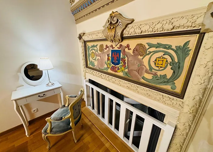 Exceptionnel !!! Venez Sejourner Dans Les 3 D'un Authentique Ancien Palace De La Belle Epoque De 1874 !!! Unique !!! *