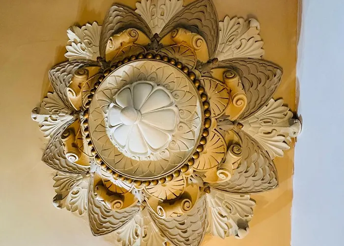 Exceptionnel !!! Venez Sejourner Dans Les 3 D'un Authentique Ancien Palace De La 