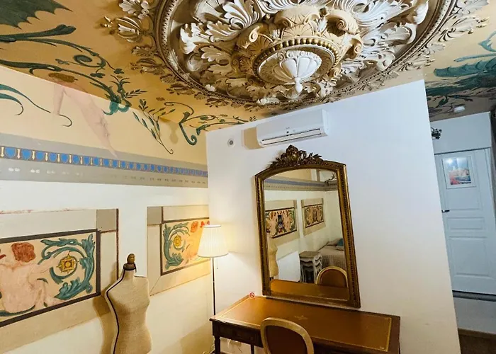 Apartamento Exceptionnel !!! Venez Sejourner Dans Les 3 D'un Authentique Ancien Palace De La 