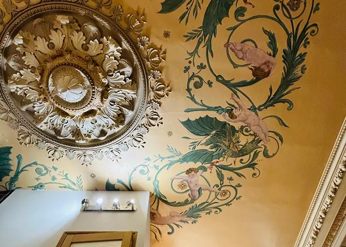 Exceptionnel !!! Venez Sejourner Dans Les 3 D'un Authentique Ancien Palace De La 