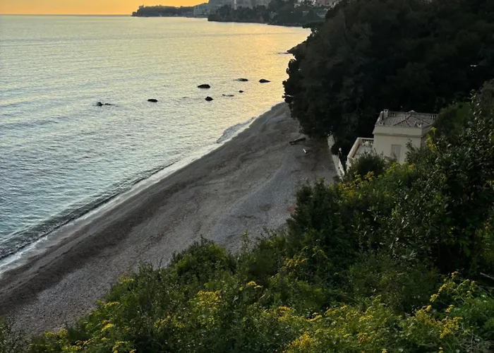 Exceptionnel !!! Venez Sejourner Dans Les 3 D'un Authentique Ancien Palace De La 